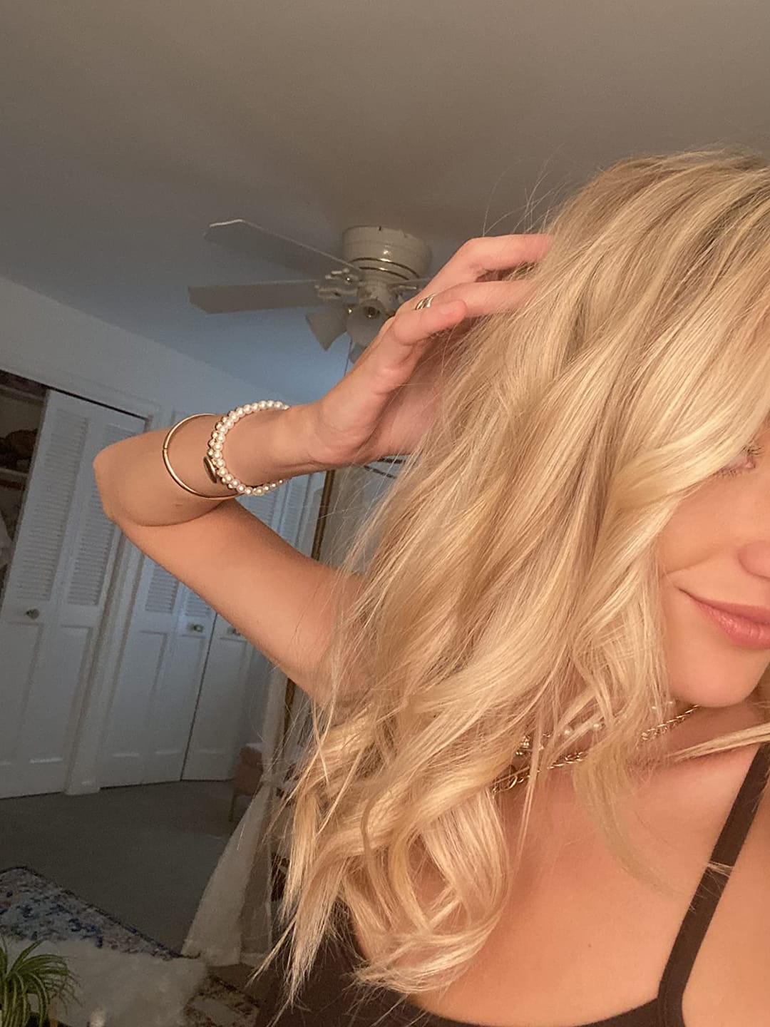 Customer photo review of Seamless Tape in Hair Extensions Best Virgin Hair Lightest Blonde #60