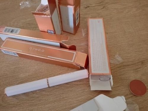 Customer photo review of O.TWO.O GLOW LIFT LIGHT SHADOW CONTOUR STICK