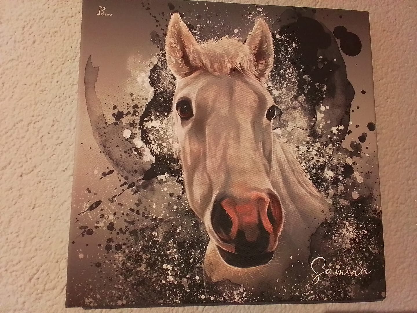 Customer photo review of Handgemaltes Haustierportrait auf Premium Leinwand im Ink Stil