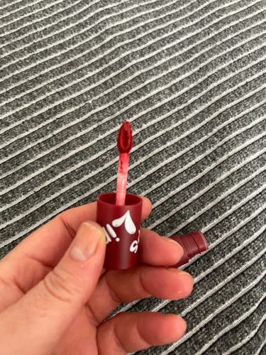 Customer photo review of O.TWO.O LIP AND CHEEK MUD