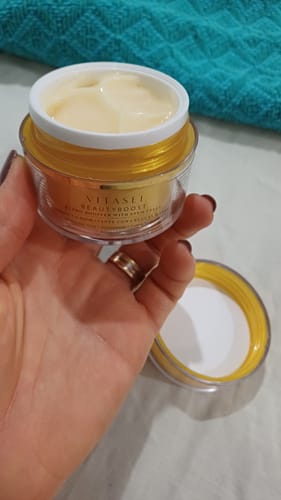 Customer photo review of HYDRO BOOSTER CREMA FACIAL CON 48 HORAS DE HIDRATACIÓN