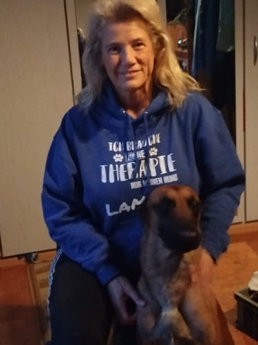 Customer photo review of Ich brauche keine Therapie - Ich brauche nur meinen Hund - Personalisierbarer Unisex Hoodie