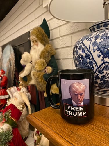 Customer photo review of Free Trump 15oz Coffee Mug