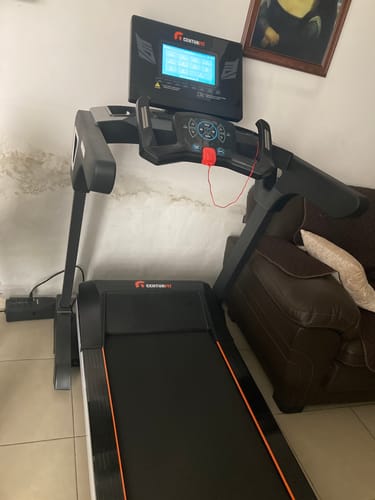 Customer photo review of Caminadora Electrica 3.6 HP Pantalla Touch Wifi Bluetooth