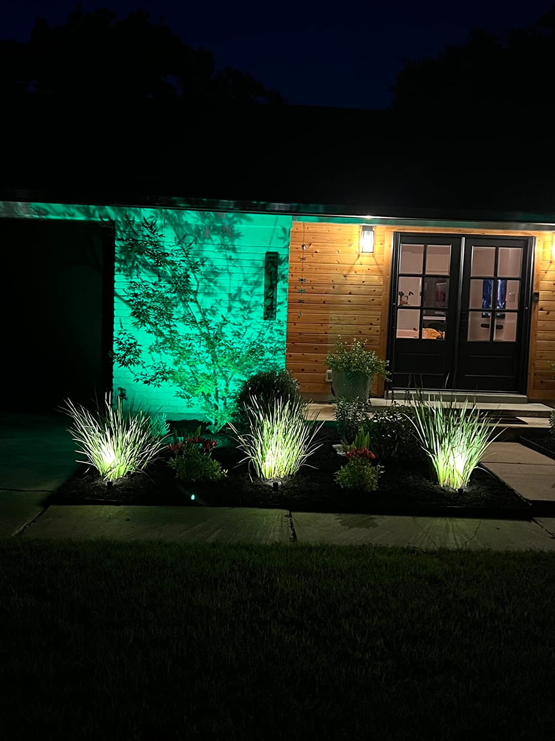 Customer photo review of TSUN 4 Heads LED Spotlight Warm White Landscape Lighting Kits