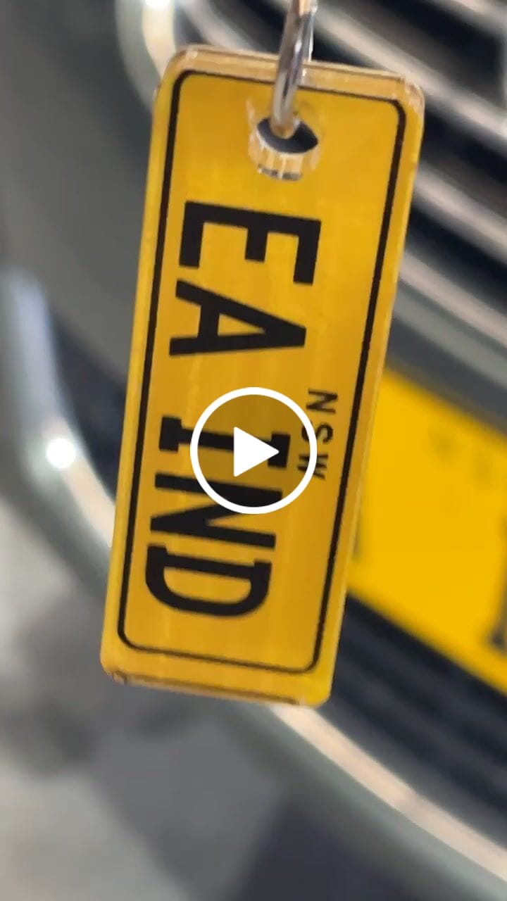 Customer video review of NSW Traditional Licence Plate Custom Keychain