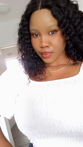 Customer photo review of Curly Wigs : The "Hloni" Wig