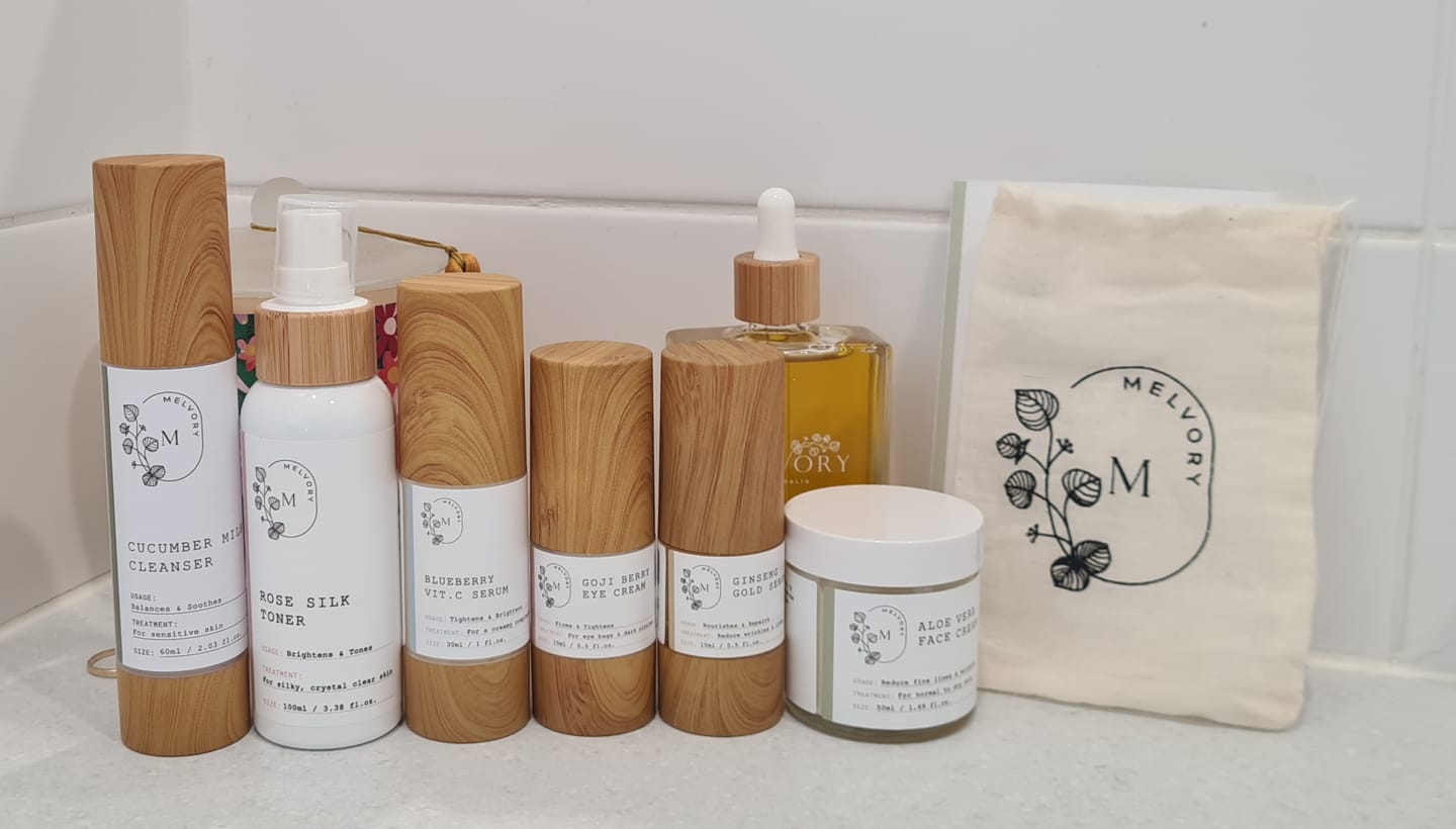 Customer photo review of Cleopatra Beauty Set (Dry Skin)