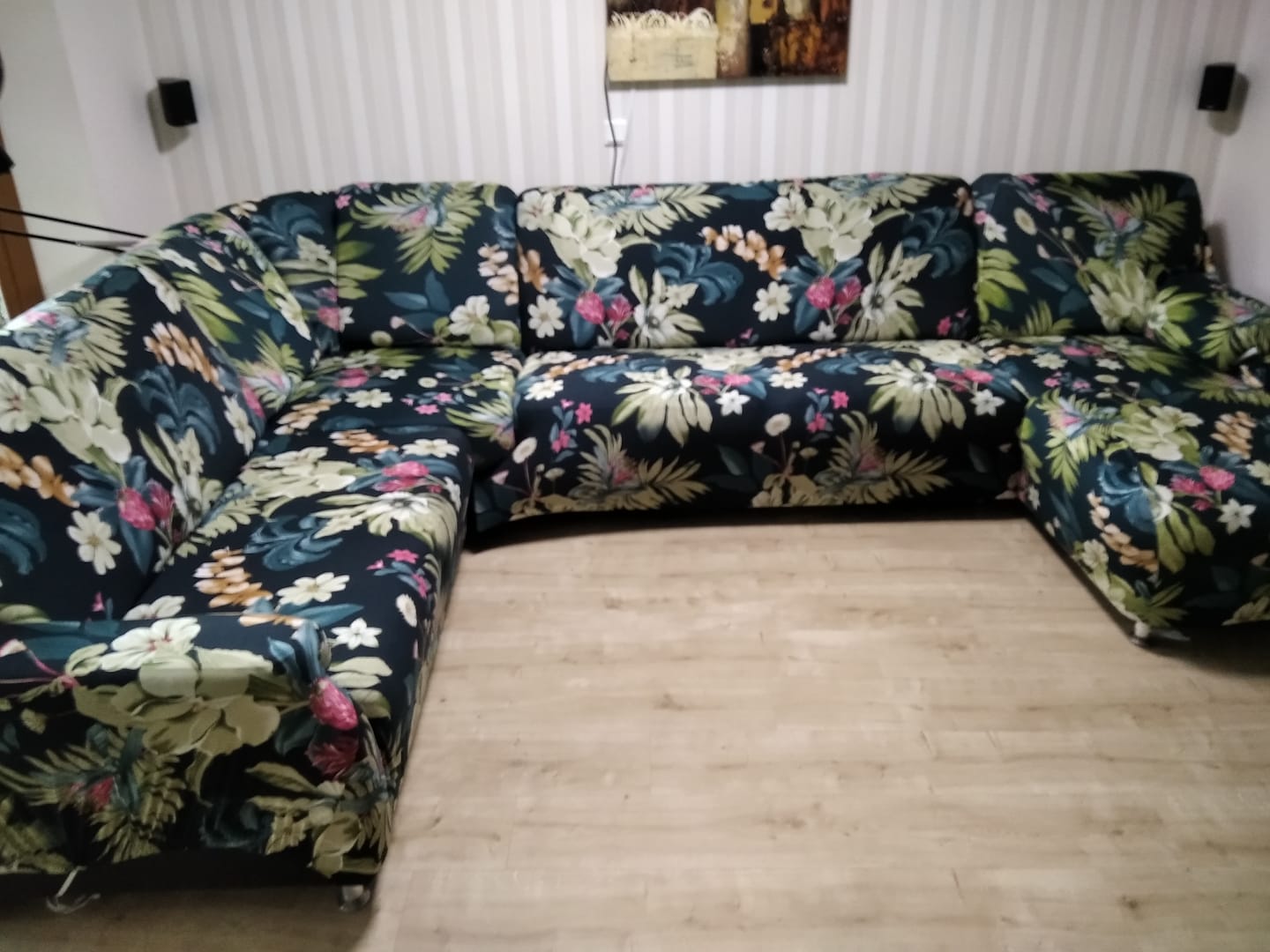 Customer photo review of Ranaella - Sofabezüge für klassische und Ecksofas - Das Haus der Überzüge