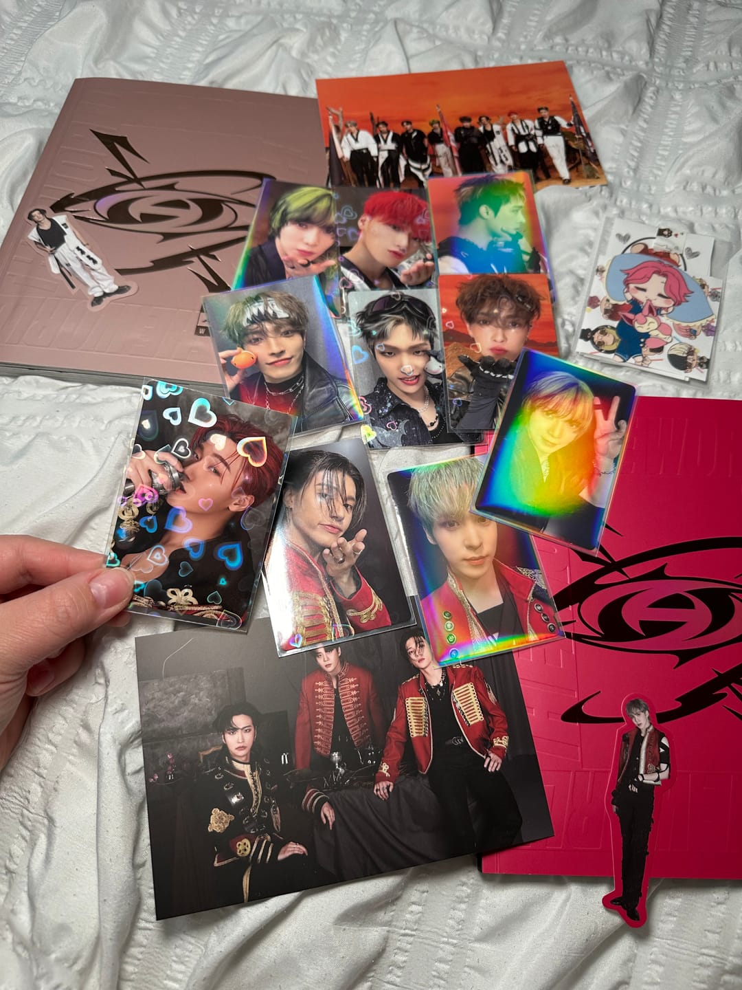 Customer photo review of PREMIUM HOLOGRAPHIC PHOTOCARD SLEEVES - HEART VERSION