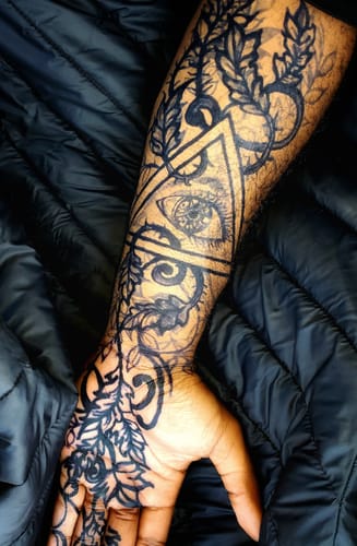 Customer photo review of 4 Ounce Bottle of Fresh Jagua tattoo Gel