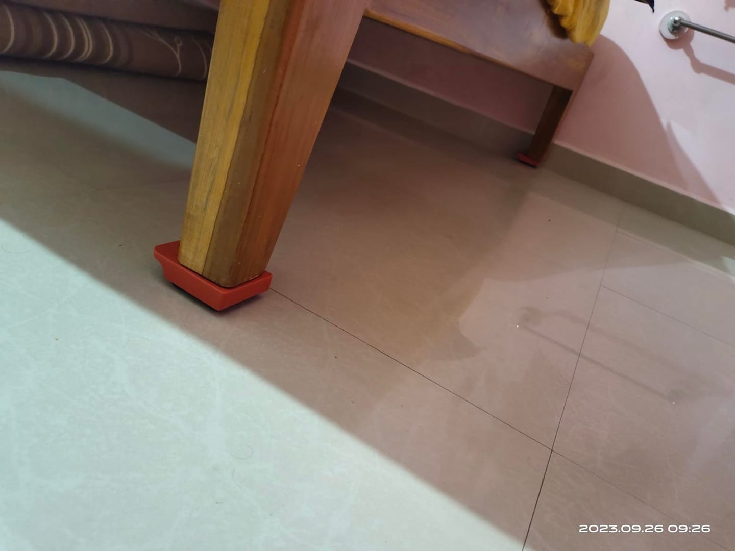 Customer photo review of Set of 5 Furniture Lifter Moving Tool