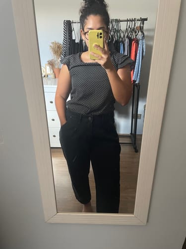 Karoline S. review of Calça Jeans Slouchy Cacau Preta o image 1 out of 1