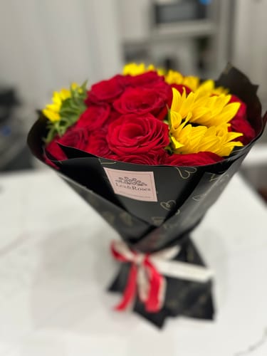 Customer photo review of Shimmer Bouquet