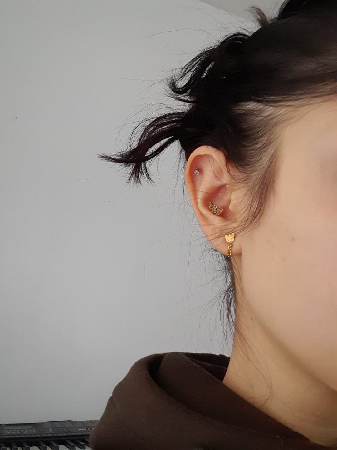 Customer photo review of Emmelina Ohrstecker | 18K vergoldet