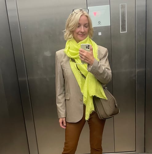 Customer photo review of Purschoen Kaschmir Schal - Neon Gelb