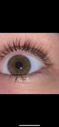 Customer photo review of Sérum pour croissance de cils - Des cils plus longs et plus épais naturellement !