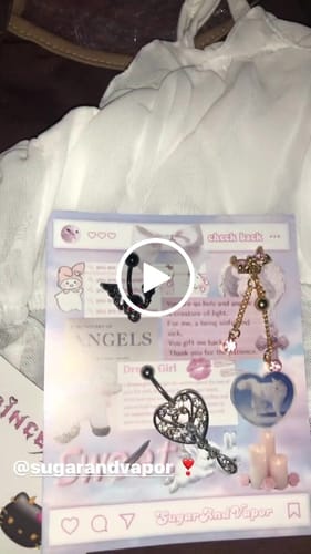 Customer video review of 🦄 Angel Bag - Random Cute Items 🔮