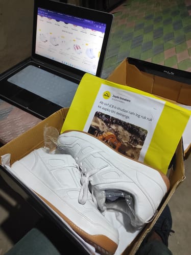 Customer photo review of CLUB Off White