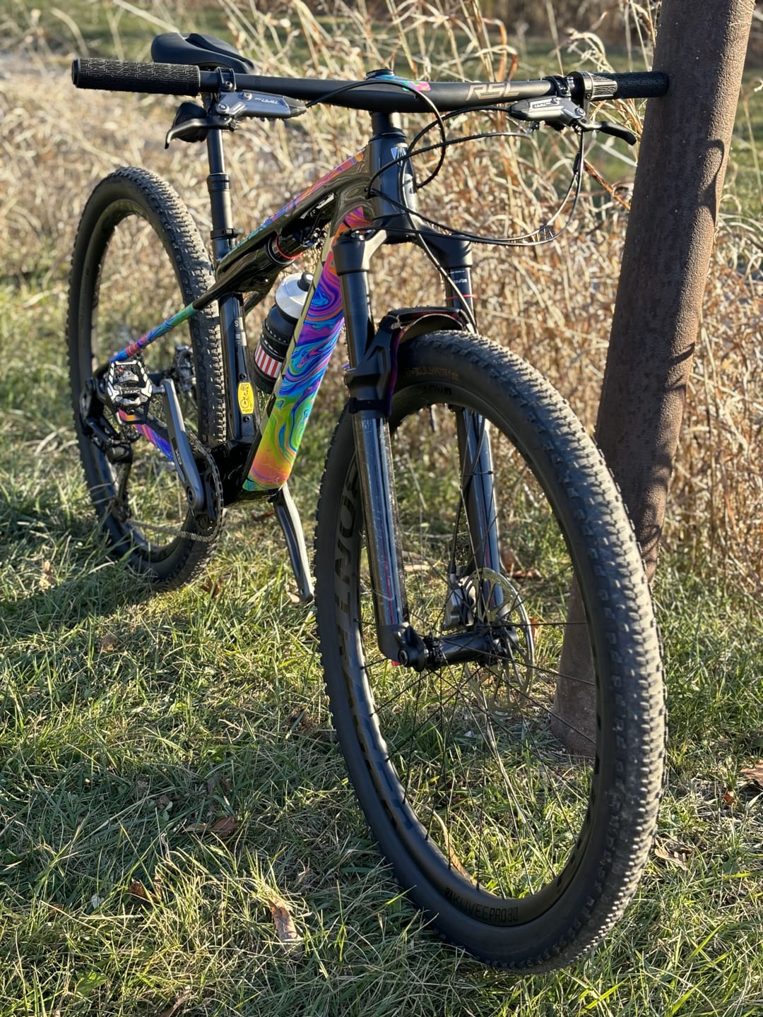 Customer photo review of Oil Slick Frame Keeper