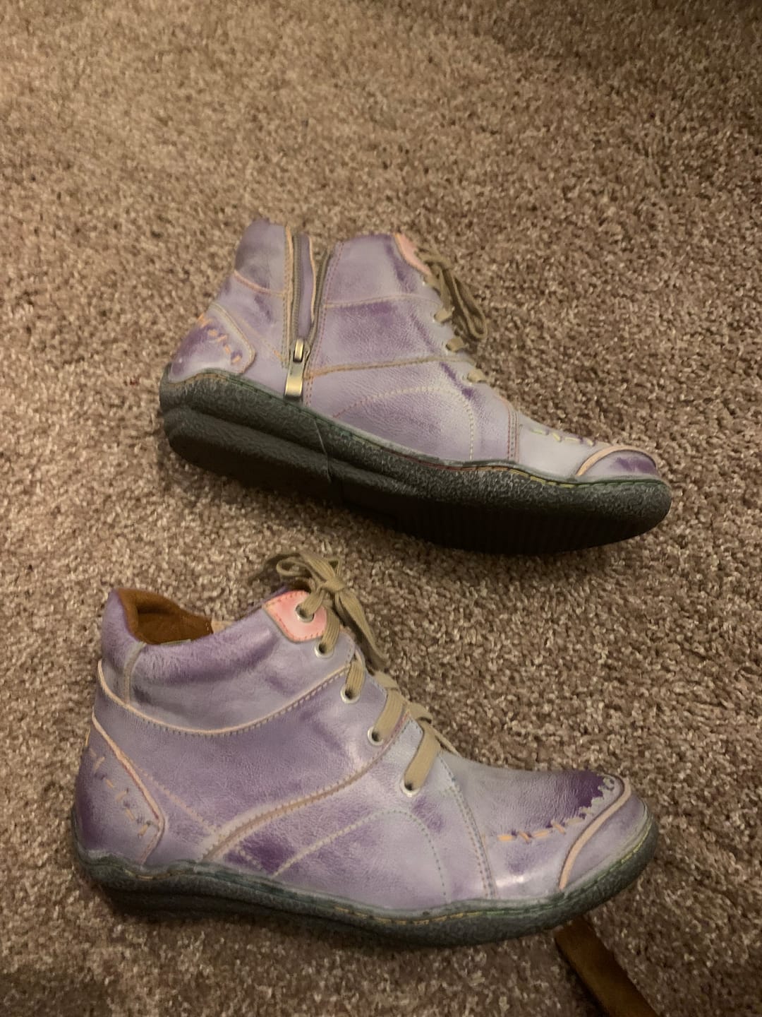 Customer photo review of Handcrafted Vintage Stylish Comfort Monochromatic Walking Boots