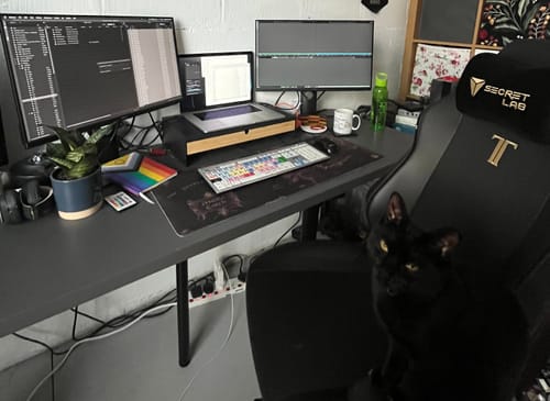 Customer photo review of Middle Earth Map - Dark Theme