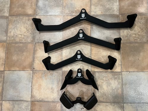 Customer photo review of Major Fitness 5pcs Cable Lat-Pull-Down Bar Combo