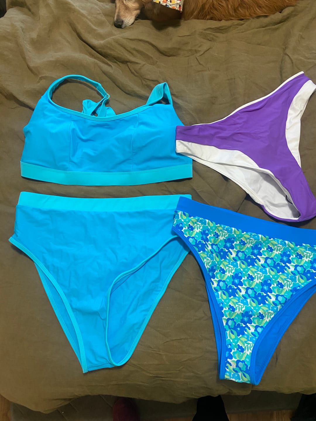 Customer photo review of MYSTERY-BAG 4 Swimwear Pieces + Tote