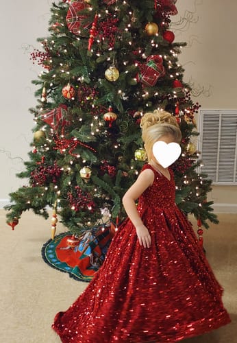 Customer photo review of Girl Christmas Dress Luxury Red Sleeveless Trailing Sequins Fluffy Princess Communion Dress