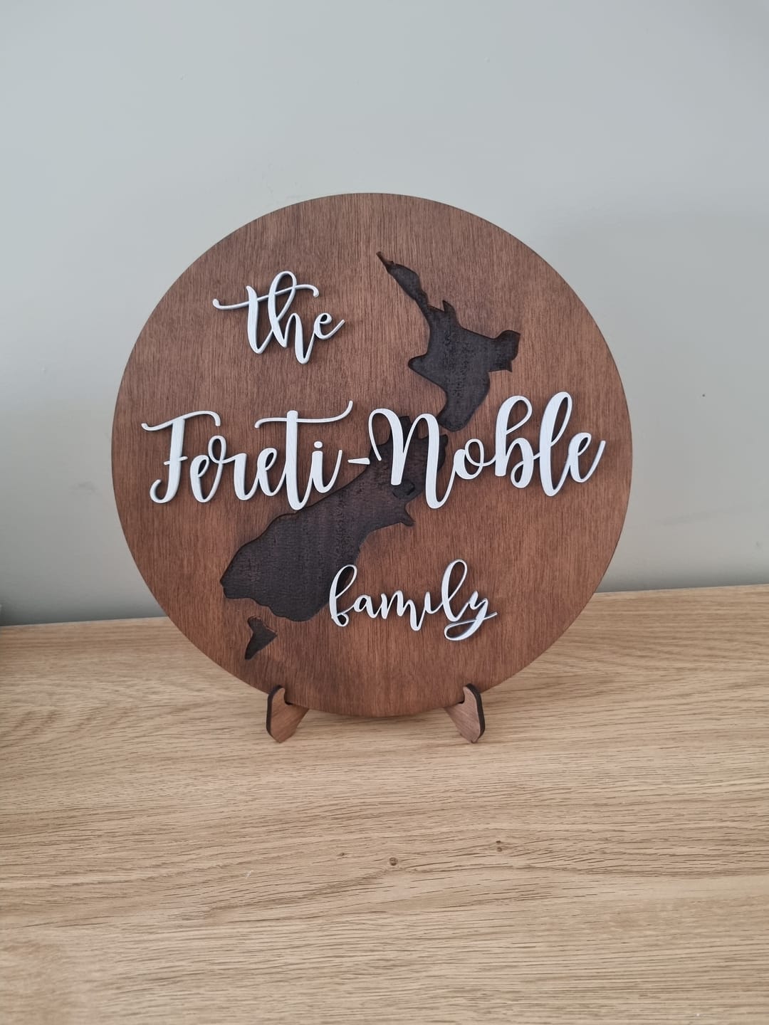 Customer photo review of NZ Family Name Round