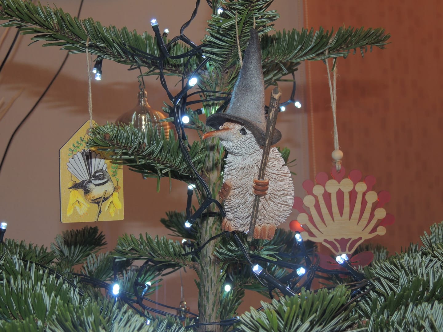 Customer photo review of Fun Brush NZ Kiwi LOTR Style Wizard Christmas Ornament