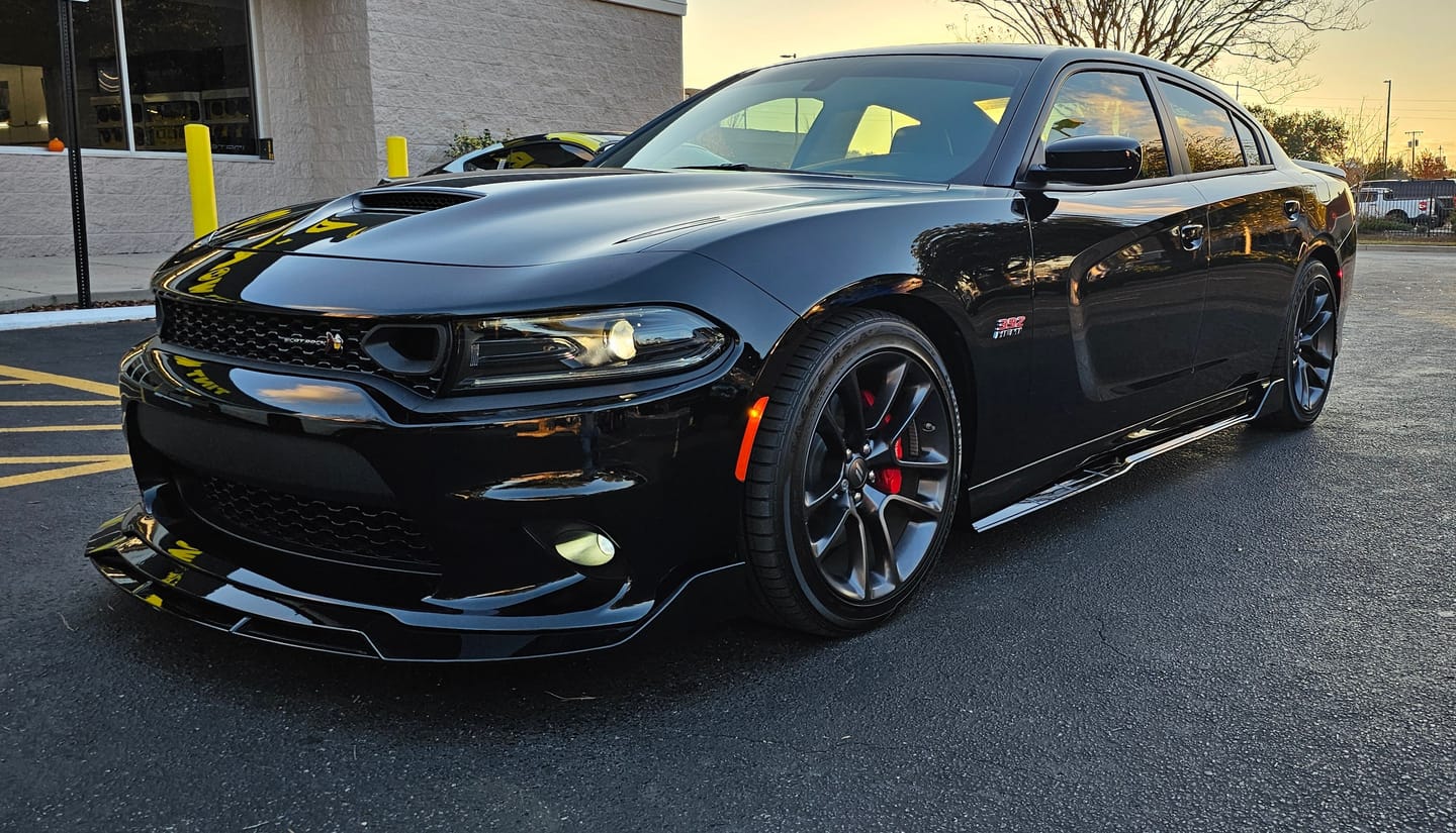 Customer photo review of 2015-Up Dodge Charger SRT Track Package Front Splitter
