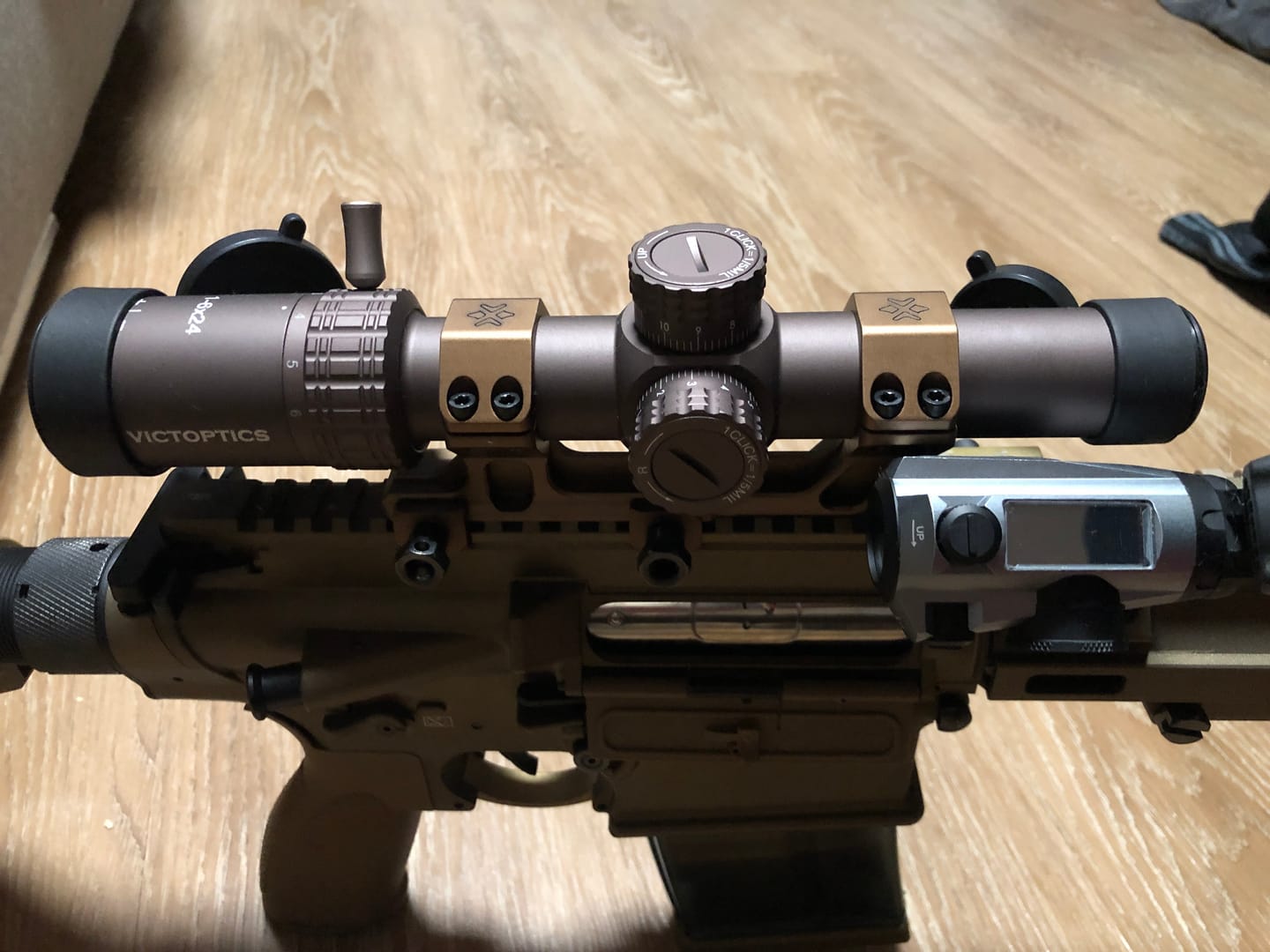 Customer photo review of Vector Optics XASR-3035 X-Accu Blockmontage für 30mm Tubus, 21mm ext. Picatinny for AR, h=38mm FDE