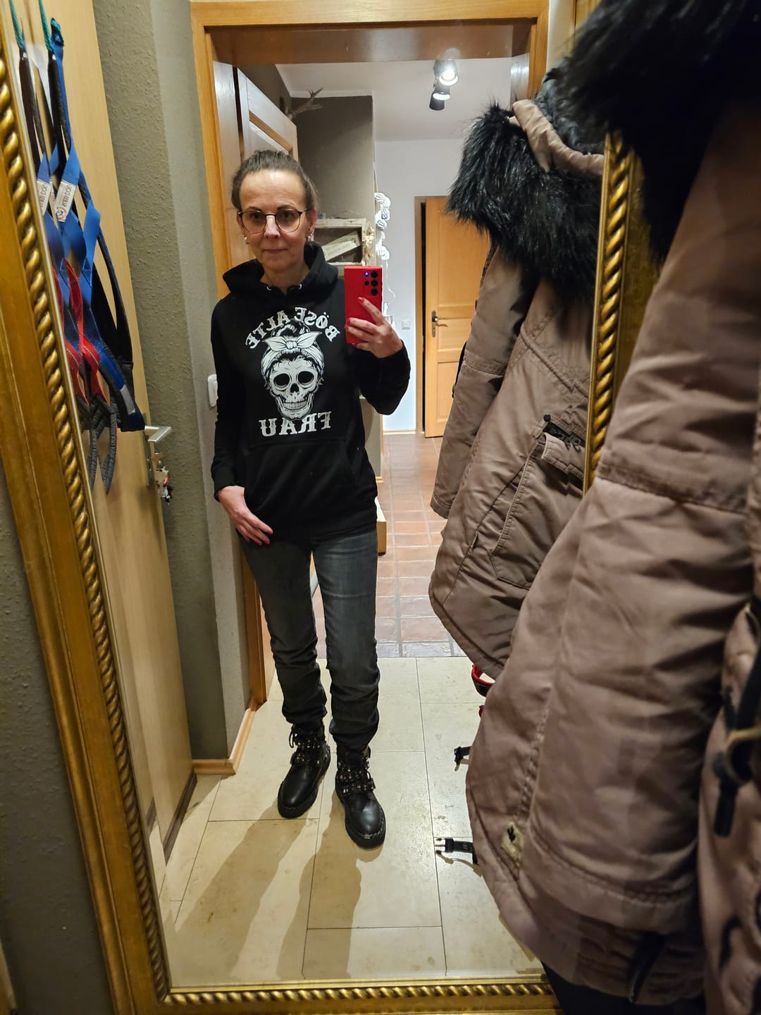 Customer photo review of Böse alte Frau - Damen Hoodie