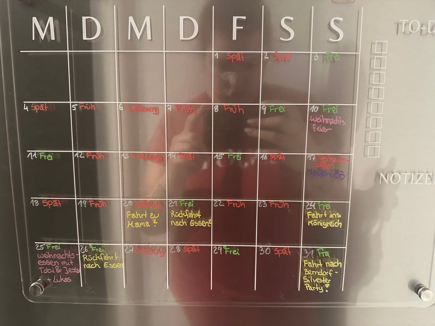 Customer photo review of Kühlschrankplaner "Monatskalender"