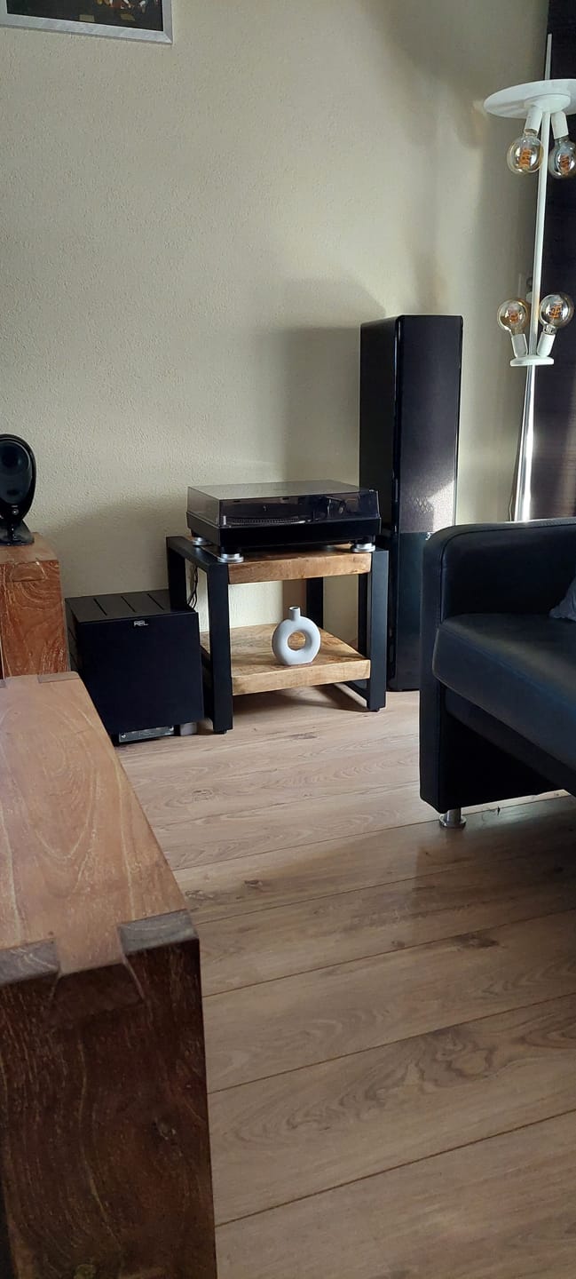 Customer photo review of Salontafel Bijzettafel Industrieel Design | Mangohout en Staal | 50x50x45