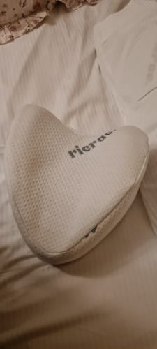 Customer photo review of Memory Foam Knee Pillow- Ratook