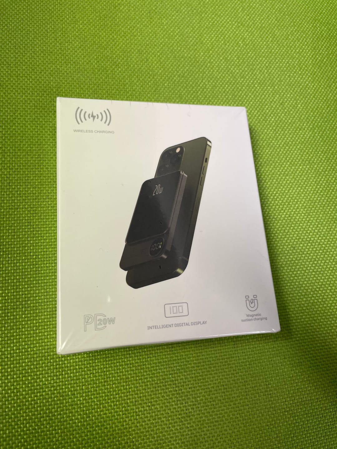 Customer photo review of AdarCharge Pro - Magnetische PowerBank