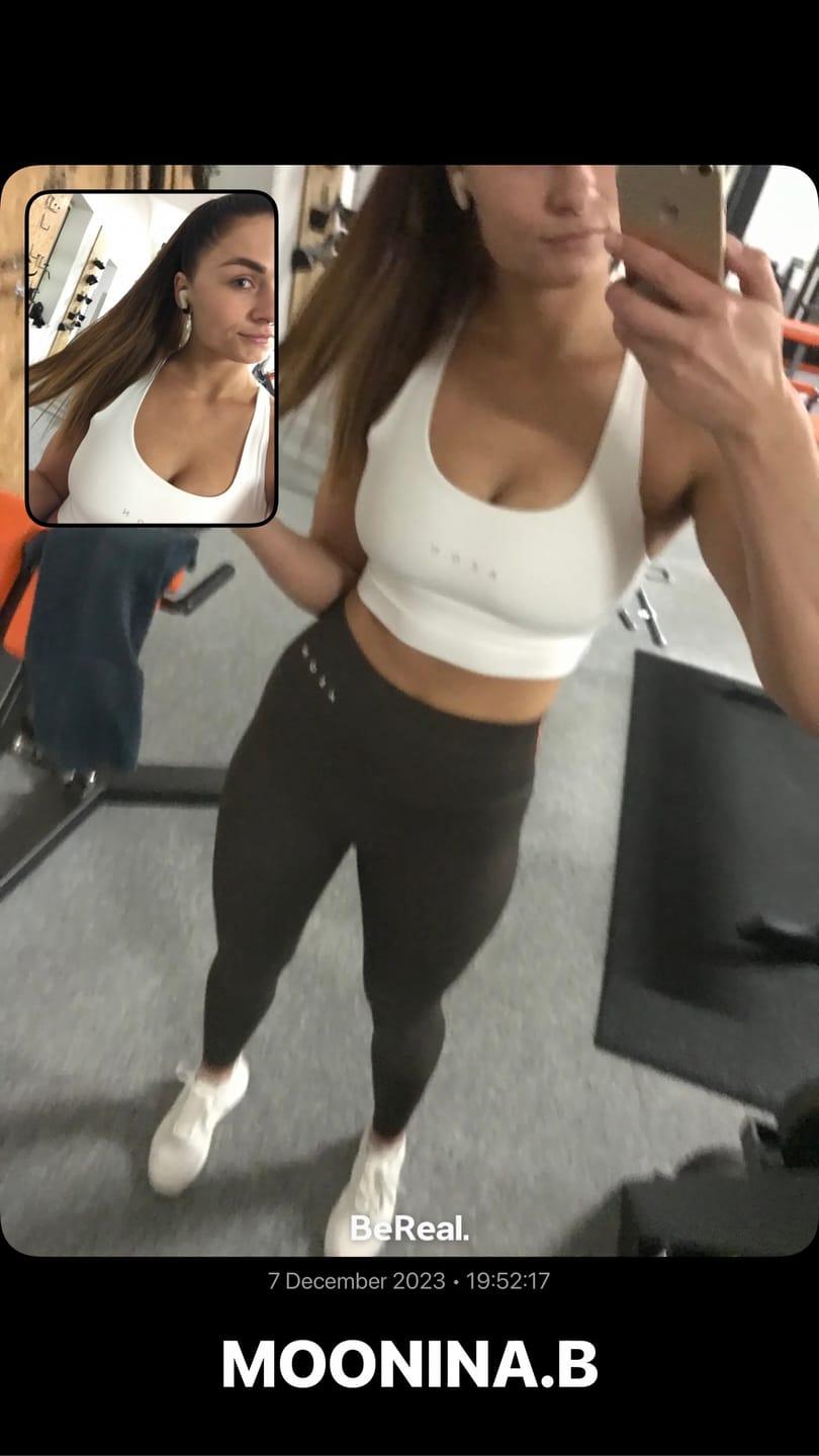 Customer photo review of MOTION SEAMLESS LEGGINGS