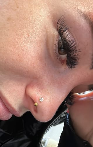 Customer photo review of Louise - petite pierre