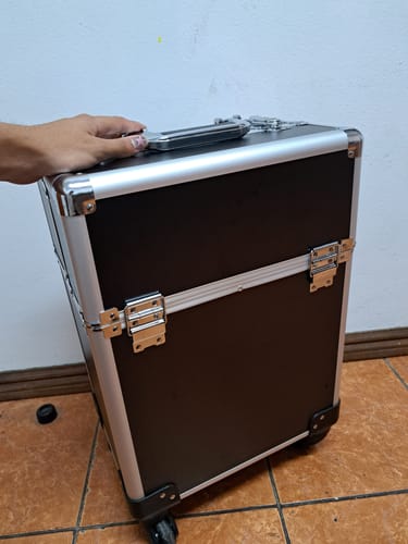 Customer photo review of Maleta Peluquería, Manicure o Multiuso con Ruedas