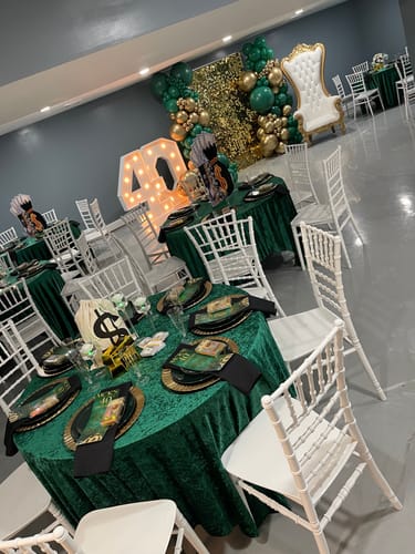 Customer photo review of Light Gold Shimmer Wall Panels – Easy Setup Wedding/Event/Theme Party Decorations