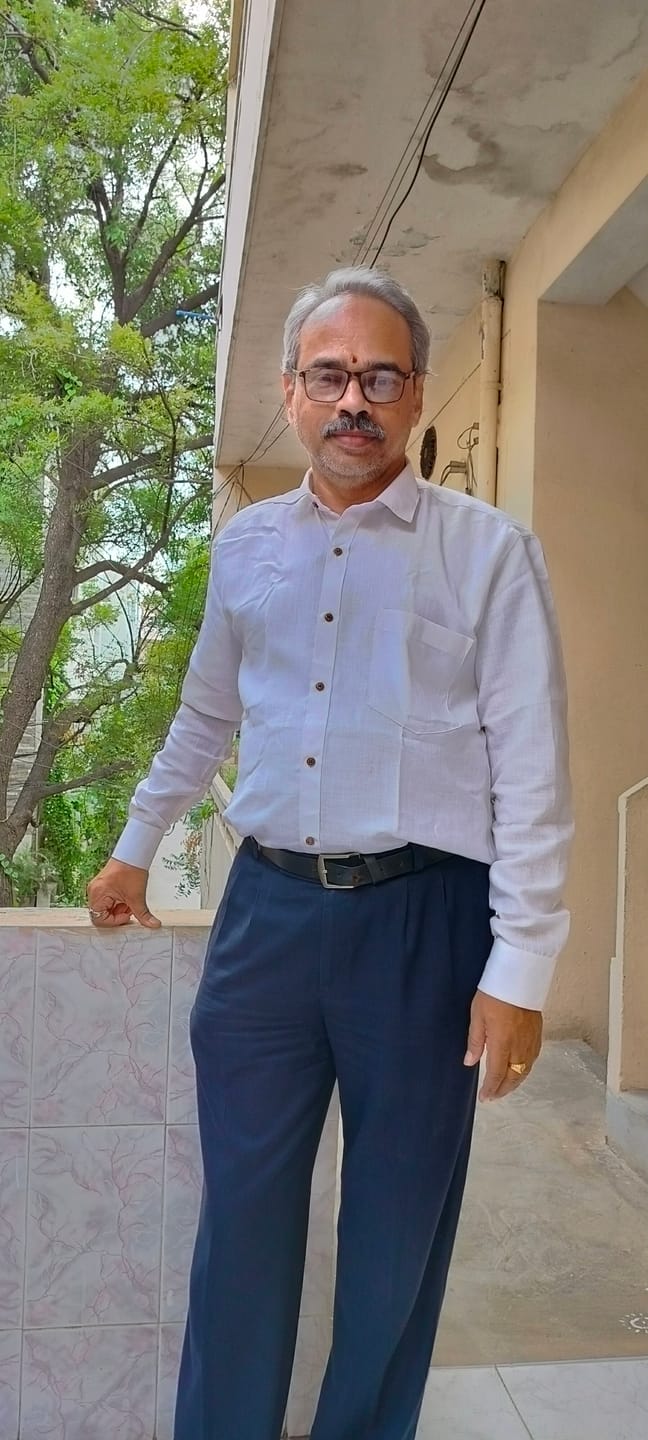Customer photo review of Good Luck Formal White Shirt Combo ( 2 Shirt In Single Pack )
