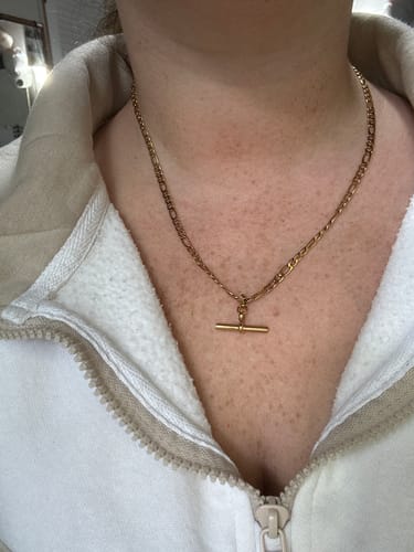 Customer photo review of The Veni Necklace