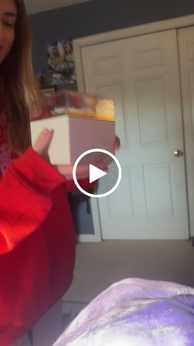 Customer video review of Eternal Rose Box - W/ Engraved Necklace & Real Rose.