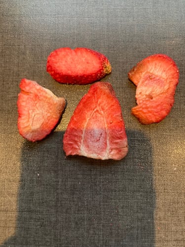 Kundenbewertung mit Foto zu Bio Erdbeerscheiben gefriergetrocknet 40g