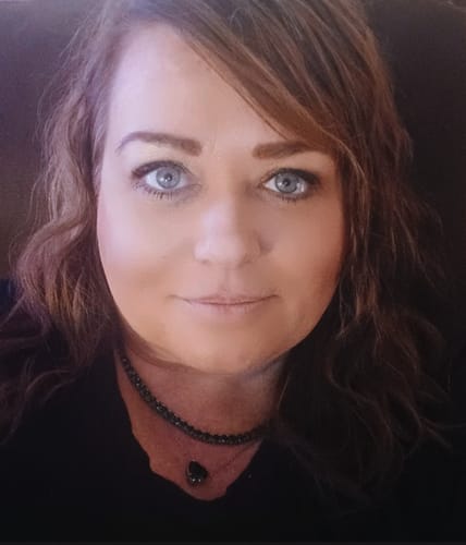Customer photo review of KUTE GEMS NECKLACE