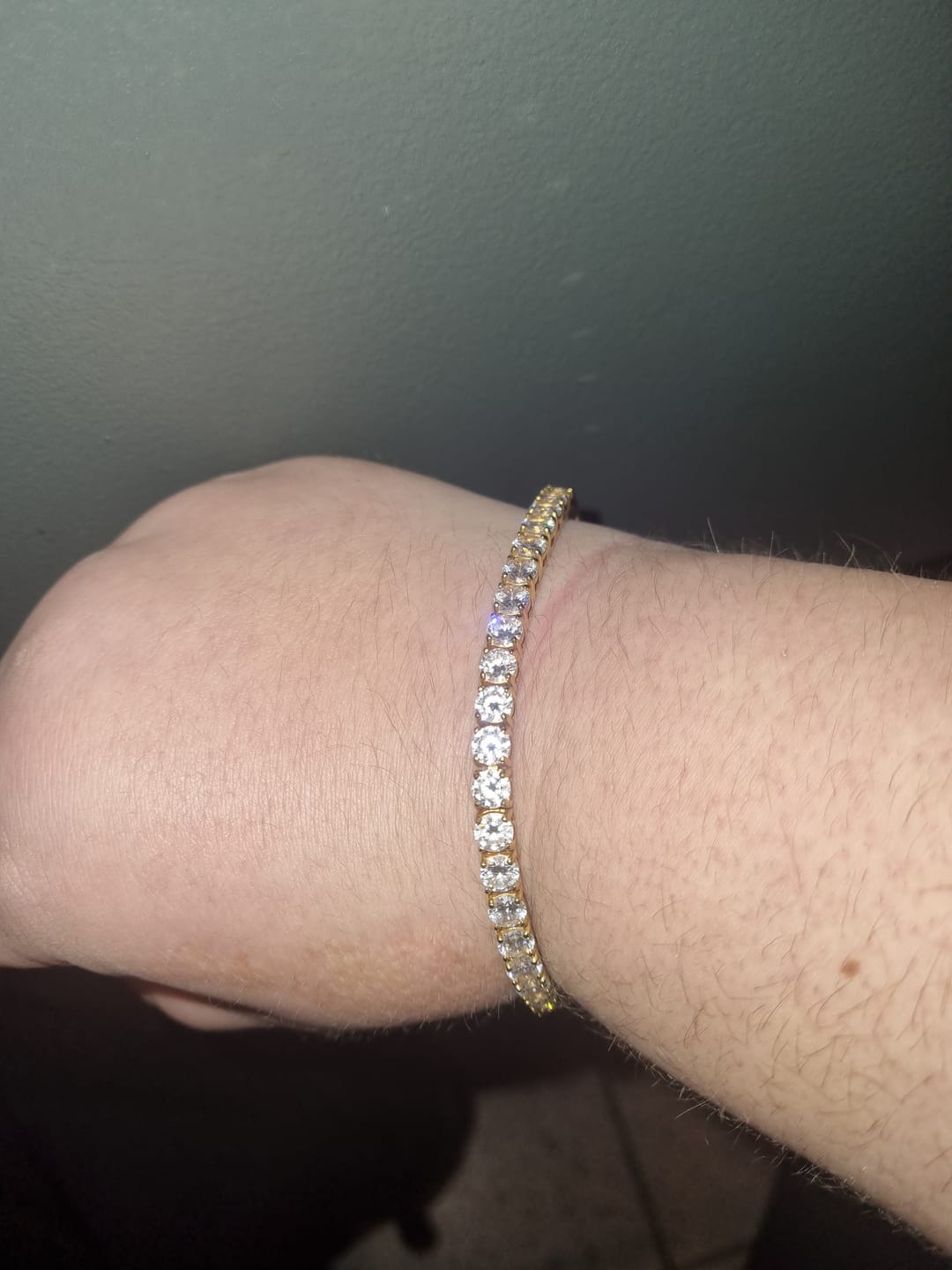 Customer photo review of TENNISBOY BRACELET. - 5MM 18K GOLD