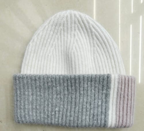 Customer photo review of Bonnet à Pompon - Coline