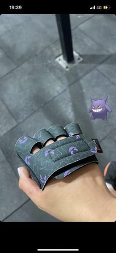 Customer photo review of Guantes GRAB Ghost